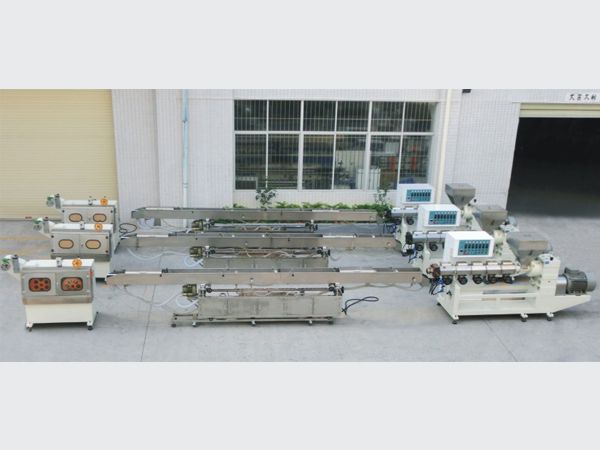 High Speed Value Pipe Extrusion Line